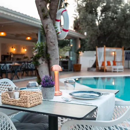 Bed & Breakfast Bronze 3*