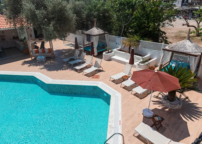 Couette-café Bronze 3*