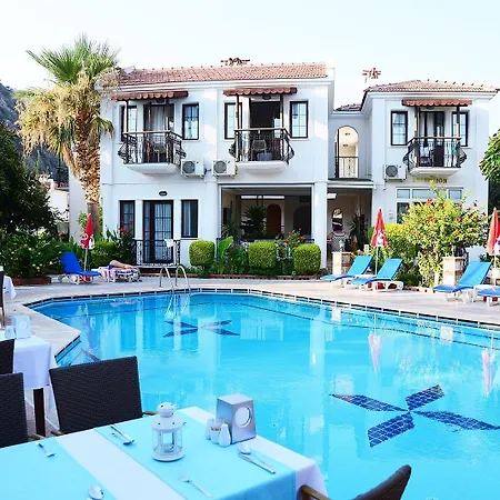 Bronze Couette-café 3*