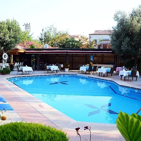 Bronze Couette-café 3*