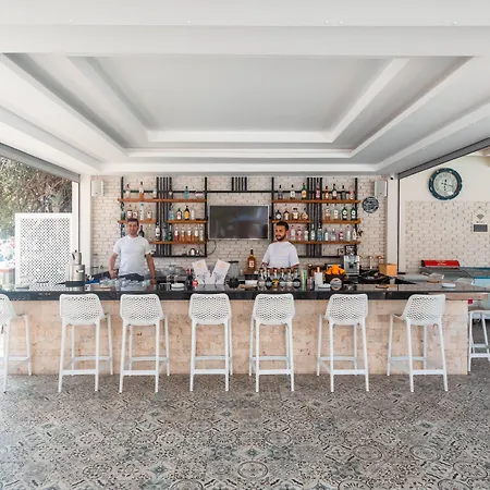 Alojamento de Acomodação e Pequeno-almoço Bronze 3*