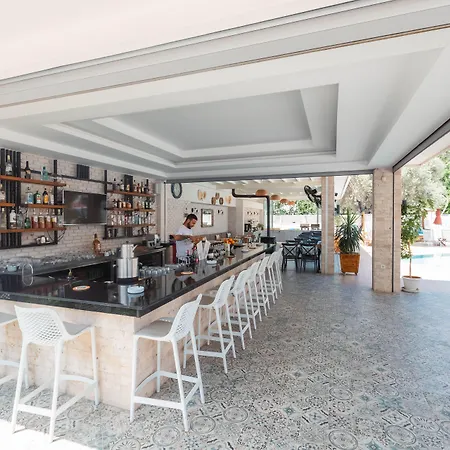 Bronze Couette-café