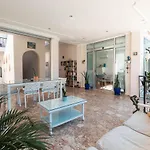 Hotel Bronze
