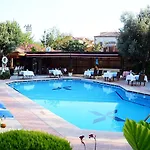 Bronze Hotel 3*